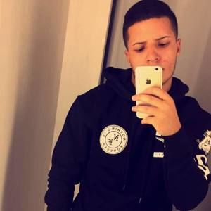 Meet your Posher, Alejandro